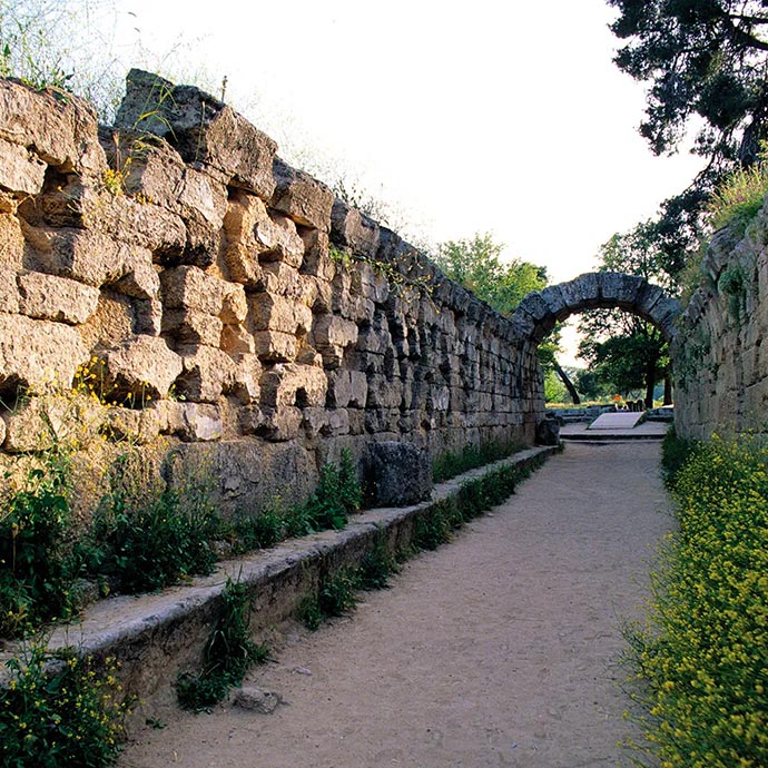 Είσοδος αρχαίο στάδιο Ολυμπίας